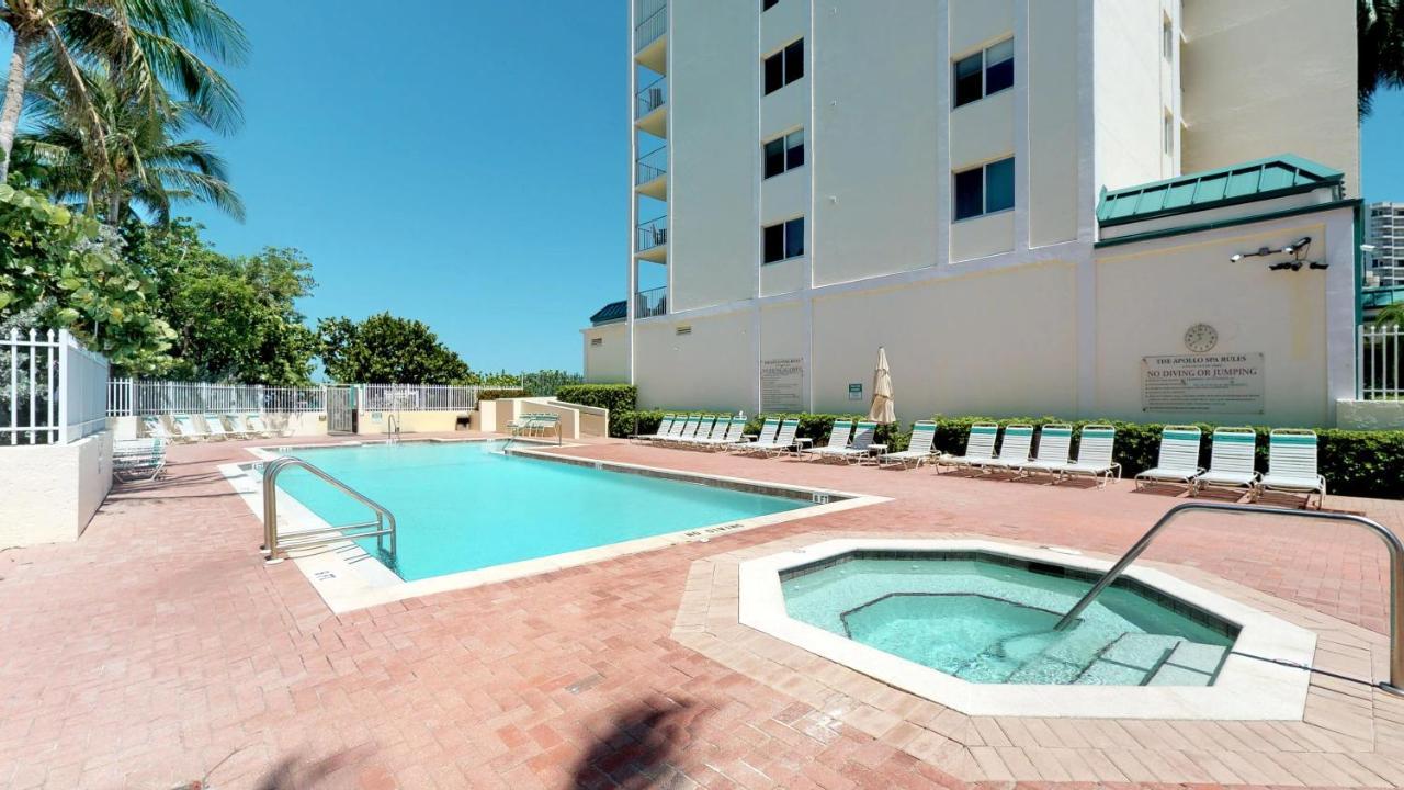 Totally Renovated Beachfront Condo At Apollo! Marco Island Exterior foto