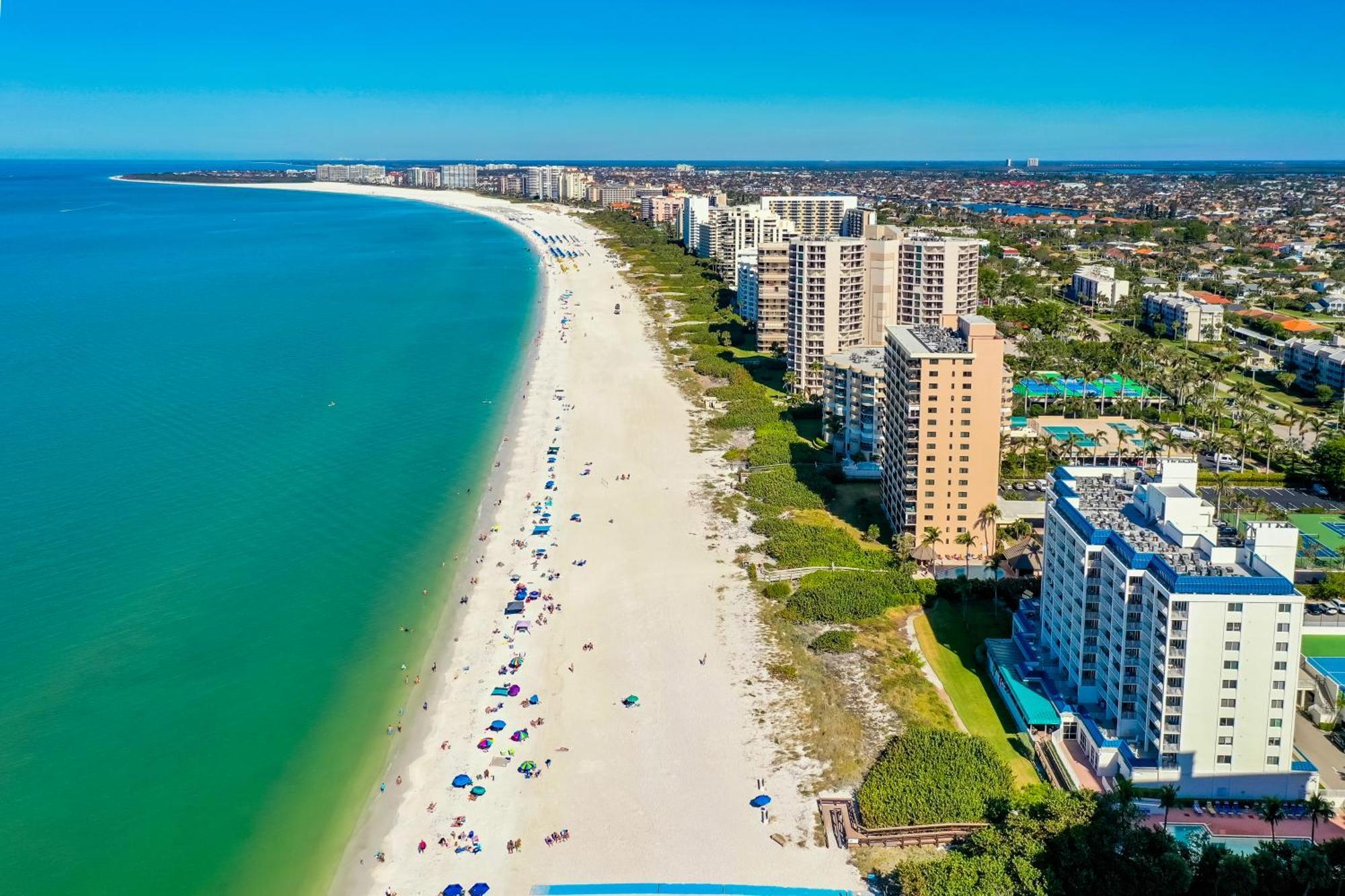 Totally Renovated Beachfront Condo At Apollo! Marco Island Exterior foto